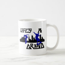 Lifes frais une conception de planchiste de morcel tasse à café