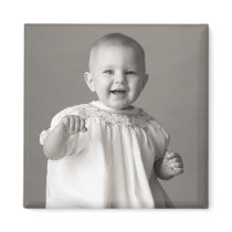 Lilly Magnet