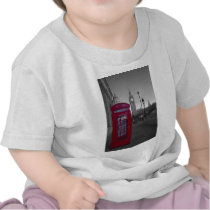 London Red Telephone box T Shirt
