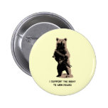 L'ours arme l'ours gris pin's avec agrafe