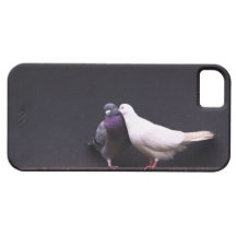 Love Birds Kissing Dark iPhone 5 Case