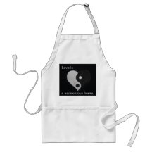 Love is a harmonious home (Apron)