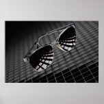 Lunettes de soleil sur l'arrière - plan de grille affiche