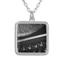 Machine à écrire pendentif
