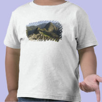 Machu Picchu, ruins of Inca city, Peru. t-shirts
