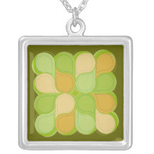 Meandering Tear Drop Green Necklace