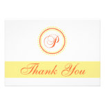 Merci de Monogam de cercle de point de P (orange/j invitations