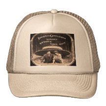Mesdames et messieurs - enlevez svp vos chapeaux casquette