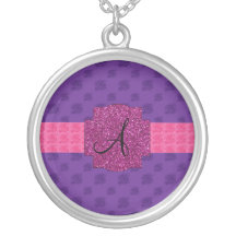 Monogramme pourpre de roses bijouterie fantaisie