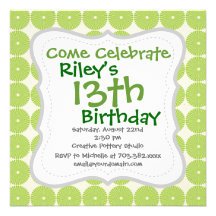 Motif Girly de disques de cercles de joli vert de  Invitations Personnalisées