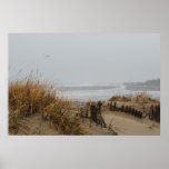 Mouette appréciant la tempête posters