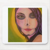Mujer Muerta Mouse Pads