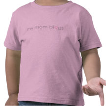 My Mom Blogs: pink heart Tshirts