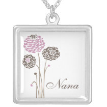 Nana Necklace Stylish Dahlia Flowers