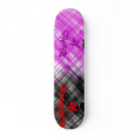 Newcomer and Divas Skateboard