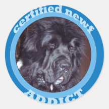 newf_addict round sticker