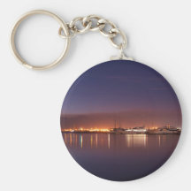 nightscape avec des voiliers porte-clefs