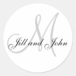Noms et autocollants initiaux de faveur de mariage