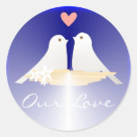 Notre amour - coeur avec l'autocollant rond de pet