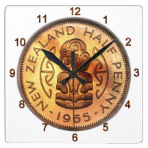 NZ New Zealand Half Penny Tiki Clock