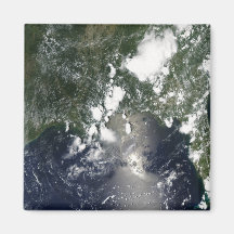 Oil spreads northeast refrigerator magnet