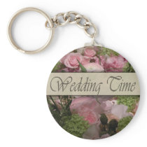 Old fashioned flower decoration key chain