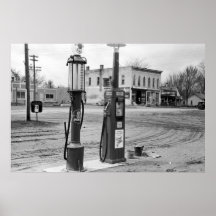 Old Iowa Gas Station; 1940 Poster
