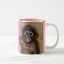 Orang-outan précieux de bébé tasse