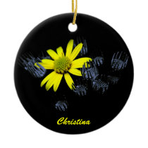 Ornement jaune de fleur de marguerite ornements