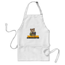 Ours avec des T-shirts et des cadeaux de jardin d' Tablier