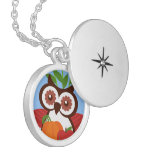 Owl design pendant necklace