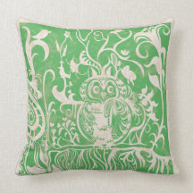 Owl Pillow (green)