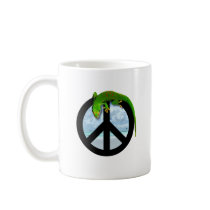PEACE GECKO MUG