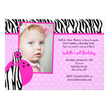 Photo d'invitations de fête d'anniversaire de bowl