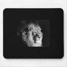 Photo noire et blanche de lion tapis de souris