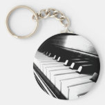Photographie noire et blanche chique de piano porte-clés