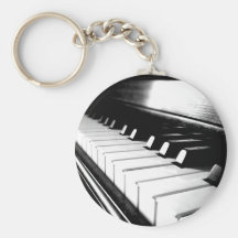 Photographie noire et blanche chique de piano porte-clés