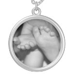Pieds mignons de bébé bijouterie
