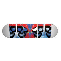 Planche à roulettes de crâne de pirate