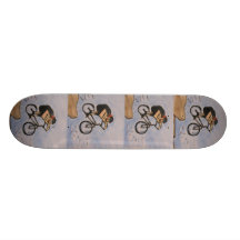 Planche à roulettes de cycliste de poulet