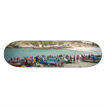 PLASMADO EN FOTOGRAFIA VARIAS PERSONAS TABLAS DE SKATE