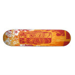 Plate-forme de Tiki avec des flammes Planches À Roulettes Customisées