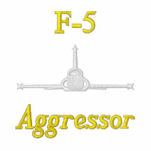 Polo W/F-5 de golf et indicatif d'appel