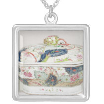 Porcelain dish, 18th century necklaces