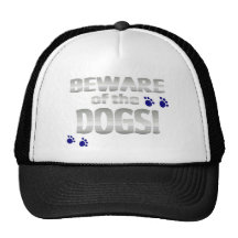 Prenez garde des chiens ! avec les empreintes de p casquette de camionneur