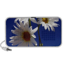 Pretty Daisies iPhone Speaker