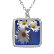 Pretty Daisies Necklace
