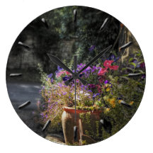 Pretty Flowerpot floral art wall clock