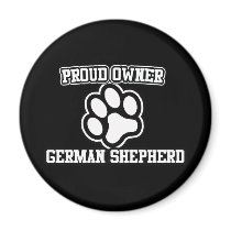 Propriétaire fier d'un berger allemand aimants