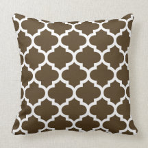 Quatrefoil Pillow - Carafe Brown Pattern